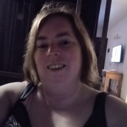 Bernadette is looking for singles for a date